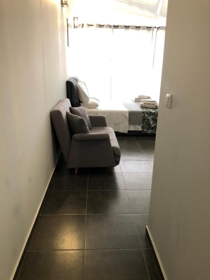 Glykanisos Suites Néa Péramos Exterior foto