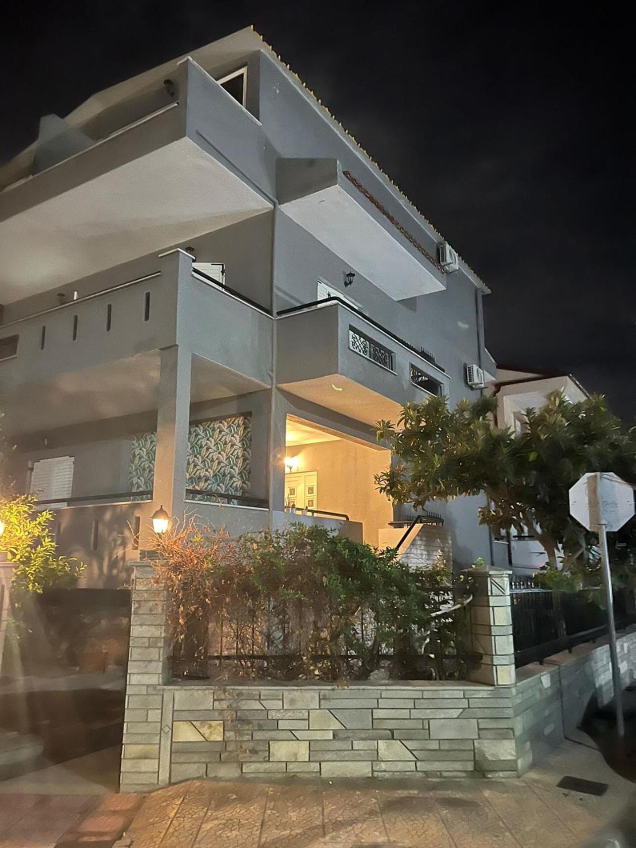 Glykanisos Suites Néa Péramos Exterior foto
