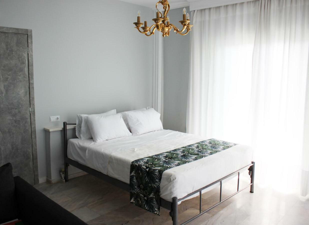 Glykanisos Suites Néa Péramos Exterior foto