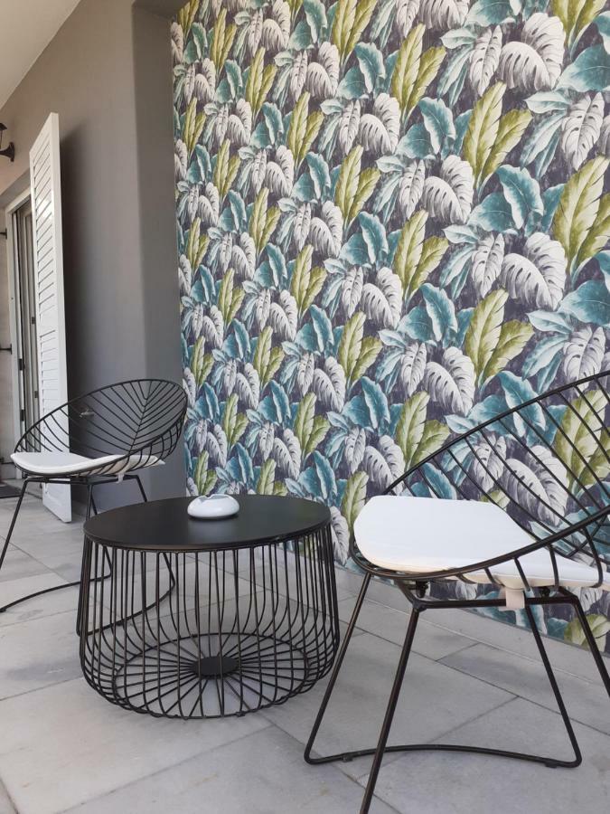 Glykanisos Suites Néa Péramos Exterior foto